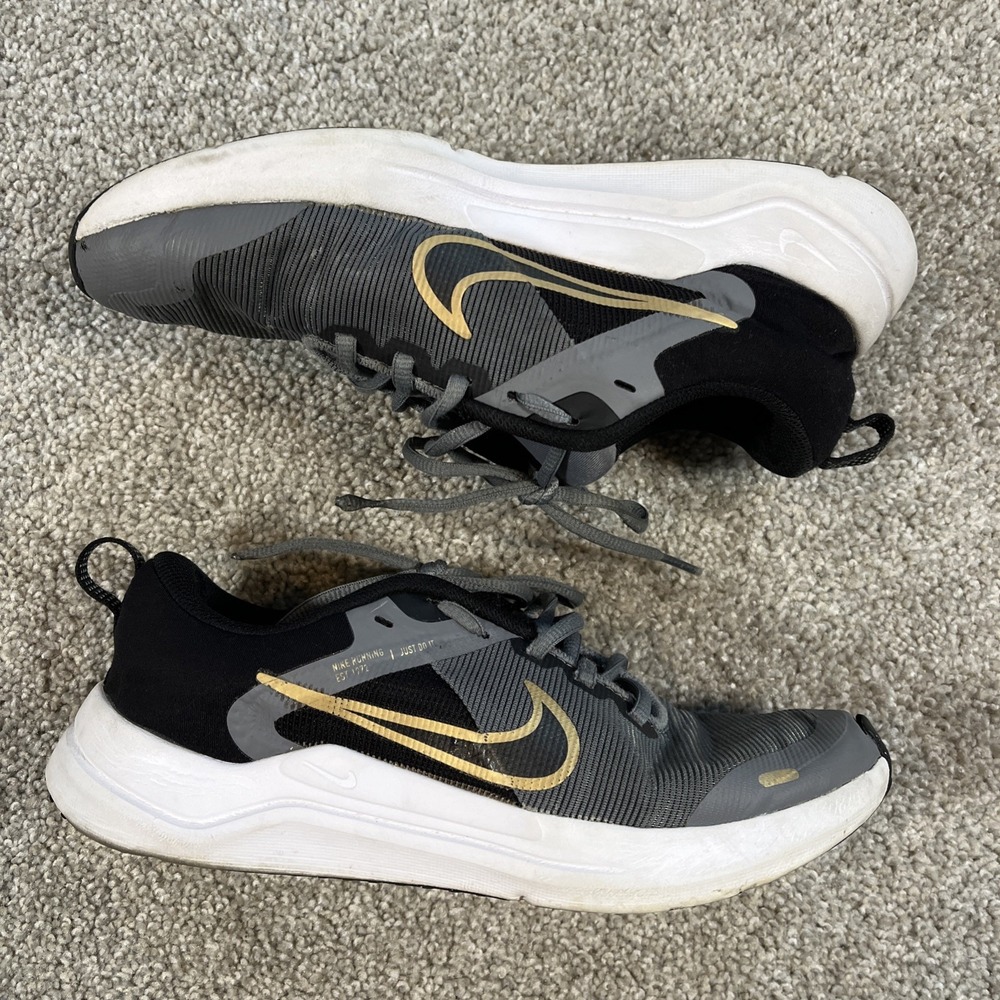 Running Kids Nike Downshifter 12 shoes - Black And Gray US Size 5Y‎